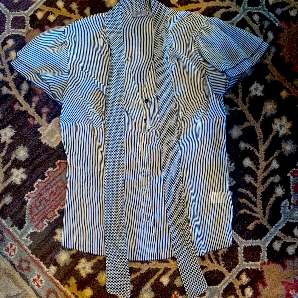 Apt 9 Medium Pussy Bow Blouse